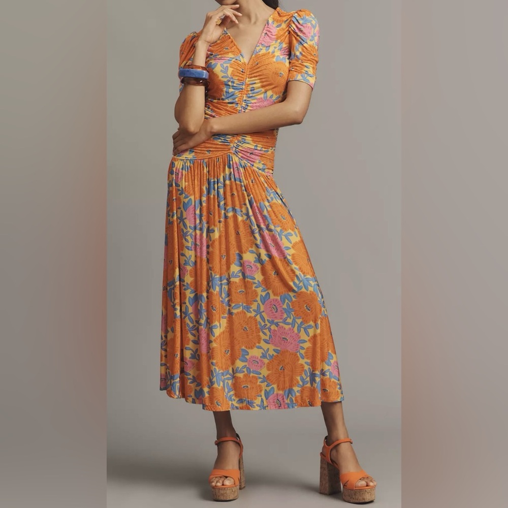 NWT Farm Rio x Anthropologie Short-Sleeve VNeck Ruched Midi Dress Floral Peony M